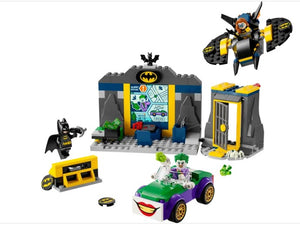 76272 The Batcave with Batman, Batgirl and The Joker